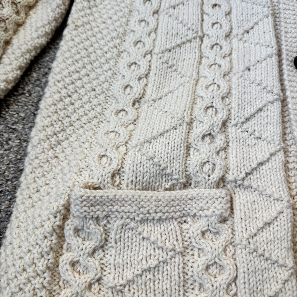 Vintage Cozy Irish Wool Cream Cable Knit Cardigan - Picture 12 of 15